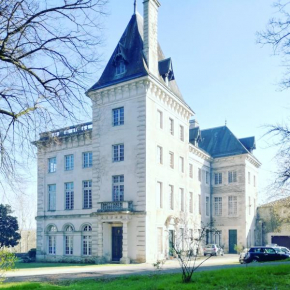 Hotels in Chasseneuil-Sur-Bonnieure